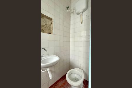 Casa à venda com 135m², 3 quartos e 2 vagas Casa à venda com 135m², 3 quartos e 2 vagasBanheiro de serviço