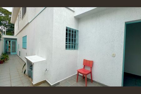 Casa à venda com 135m², 3 quartos e 2 vagas Casa à venda com 135m², 3 quartos e 2 vagasQuintal