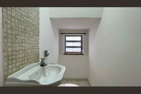 Casa à venda com 135m², 3 quartos e 2 vagas Casa à venda com 135m², 3 quartos e 2 vagasLavabo