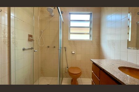 Casa à venda com 135m², 3 quartos e 2 vagas Casa à venda com 135m², 3 quartos e 2 vagasBanheiro da Suíte