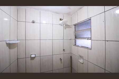 Banheiro de casa para alugar com 1 quarto, 29m² em Vila Ema, São Paulo
