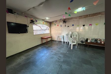 Apartamento para alugar com 40m², 2 quartos e sem vagaÁrea comum - Salão de festas
