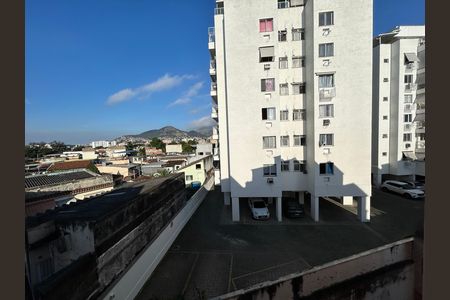 Vista do Sala de apartamento para alugar com 2 quartos, 40m² em Vila Valqueire, Rio de Janeiro