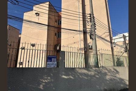 Fachada e portaria de apartamento para alugar com 2 quartos, 40m² em Vila Valqueire, Rio de Janeiro