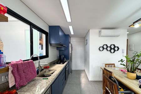 Apartamento à venda com 127m², 3 quartos e 2 vagas Apartamento à venda com 127m², 3 quartos e 2 vagasCozinha