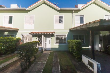 Fachada de casa de condomínio para alugar com 2 quartos, 70m² em Jardim Bela Vista, Mogi das Cruzes
