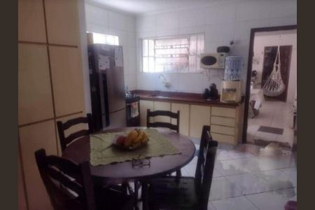 Casa à venda com 2 quartos, 167m² em Jardim Ocara, Santo André