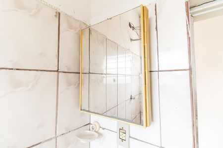 Banheiro de kitnet/studio para alugar com 1 quarto, 35m² em Jardim dos Ipes, São Paulo