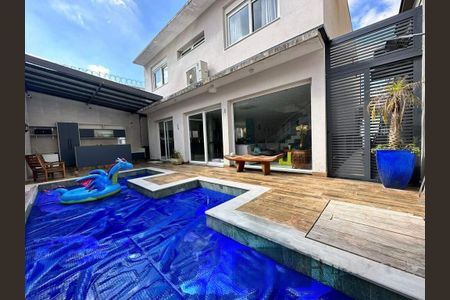 Casa à venda com 3 quartos, 298m² em Jardim Sao Caetano, São Caetano do Sul