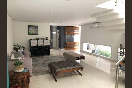 Casa à venda com 3 quartos, 298m² em Jardim Sao Caetano, São Caetano do Sul