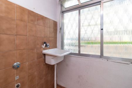 Apartamento à venda com 64m², 2 quartos e sem vaga Apartamento à venda com 64m², 2 quartos e sem vagaCozinha e Área de Serviço