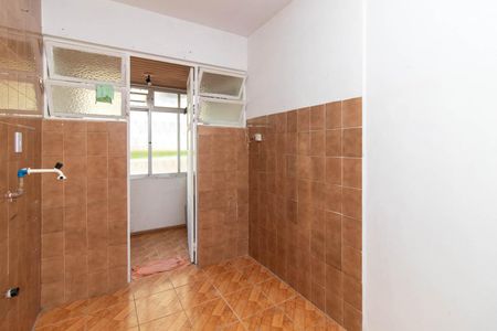 Apartamento à venda com 64m², 2 quartos e sem vaga Apartamento à venda com 64m², 2 quartos e sem vagaCozinha e Área de Serviço