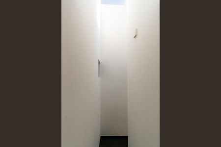 Casa para alugar com 92m², 3 quartos e 2 vagas Casa para alugar com 92m², 3 quartos e 2 vagasEscada