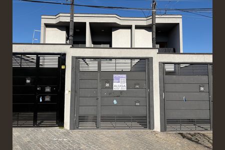 Fachada de casa à venda com 3 quartos, 92m² em Vila Olinda, São Paulo