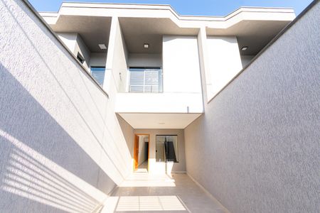 Garagem de casa à venda com 3 quartos, 92m² em Vila Olinda, São Paulo