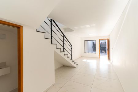 Casa à venda com 3 quartos, 92m² em Vila Olinda, São Paulo