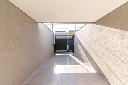 Garagem de casa à venda com 3 quartos, 92m² em Vila Olinda, São Paulo
