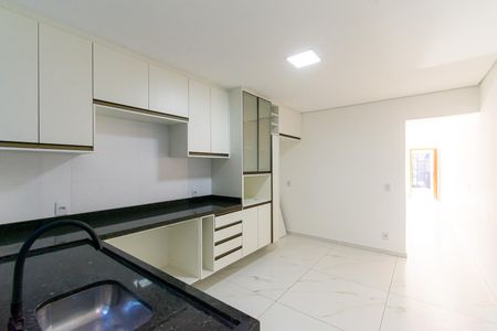 Casa para alugar com 92m², 3 quartos e 2 vagas Casa para alugar com 92m², 3 quartos e 2 vagasCozinha