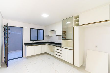 Casa para alugar com 92m², 3 quartos e 2 vagas Casa para alugar com 92m², 3 quartos e 2 vagasCozinha