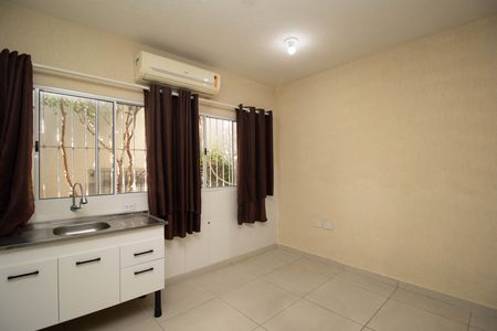 Casa de condomínio para alugar com 80m², 3 quartos e sem vaga Casa de condomínio para alugar com 80m², 3 quartos e sem vagaCozinha