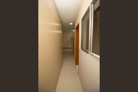 Casa de condomínio para alugar com 80m², 3 quartos e sem vaga Casa de condomínio para alugar com 80m², 3 quartos e sem vagaCorredor