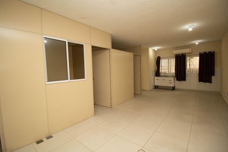 Sala de casa de condomínio para alugar com 3 quartos, 80m² em Vila Pereira Cerca, São Paulo