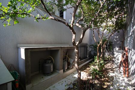 Área comum de casa de condomínio para alugar com 3 quartos, 80m² em Vila Pereira Cerca, São Paulo
