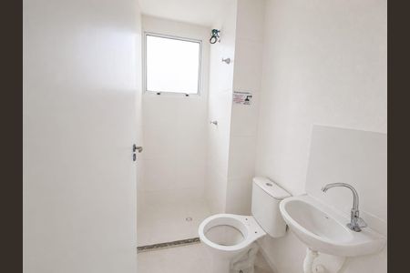 Banheiro de apartamento para alugar com 2 quartos, 42m² em Residencial Vale dos Sonhos, Goiânia