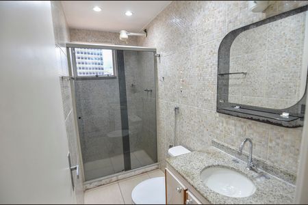 Banheiro de apartamento para alugar com 1 quarto, 58m² em Andaraí, Rio de Janeiro