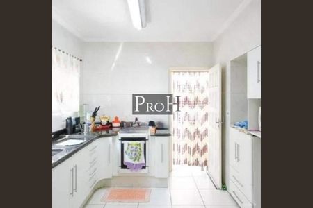 Casa à venda com 256m², 4 quartos e 6 vagas