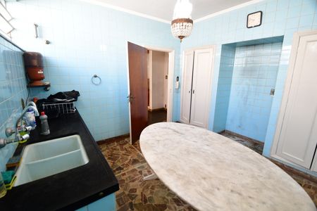 Cozinha de casa para alugar com 3 quartos, 480m² em Jardim Nossa Senhora Auxiliadora, Campinas