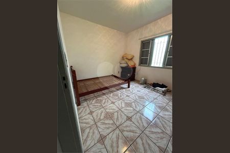 Casa à venda com 4 quartos, 200m² em Capão do Embira, São Paulo