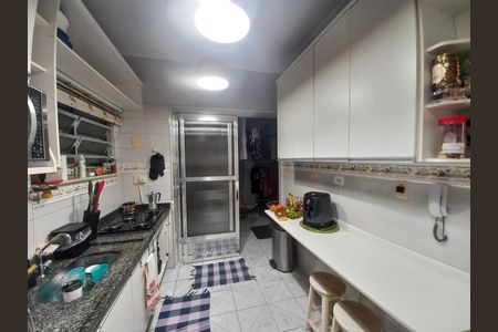 Cozinha de apartamento para alugar com 3 quartos, 140m² em Santa Cecilia, São Paulo