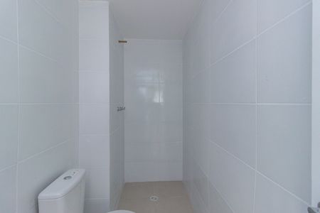 Apartamento à venda com 42m², 2 quartos e sem vaga Apartamento à venda com 42m², 2 quartos e sem vagaBanheiro