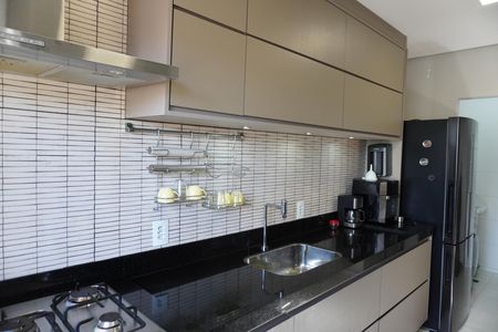Apartamento para alugar com 79m², 2 quartos e 2 vagasCozinha e Área de Serviço