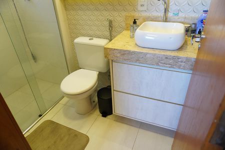 Apartamento para alugar com 79m², 2 quartos e 2 vagasBanheiro da Suíte