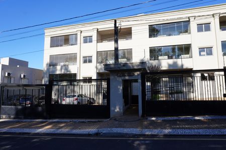Apartamento para alugar com 79m², 2 quartos e 2 vagasFachada