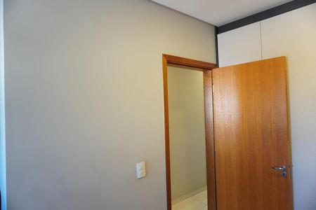 Quarto 2 de apartamento para alugar com 2 quartos, 79m² em Parque Novo Mundo, Americana