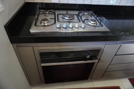 Apartamento para alugar com 79m², 2 quartos e 2 vagasCozinha e Área de Serviço