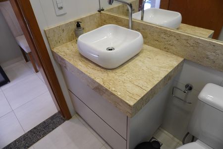 Apartamento para alugar com 79m², 2 quartos e 2 vagasBanheiro Social