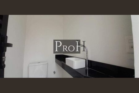 Casa à venda com 3 quartos, 276m² em Vila Madalena, São Paulo