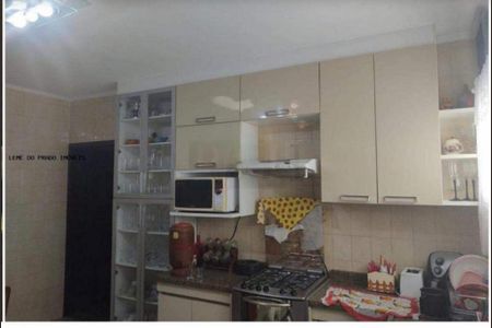 Casa à venda com 3 quartos, 334m² em Barcelona, Santo André
