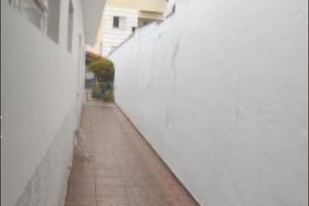 Casa à venda com 3 quartos, 334m² em Barcelona, Santo André