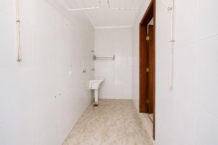 Área de serviço de casa de condomínio para alugar com 3 quartos, 176m² em Roselândia, Cotia