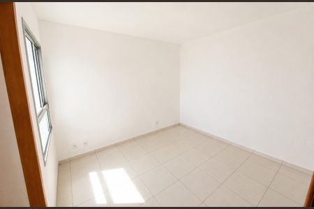 Quarto 2 de casa de condomínio para alugar com 3 quartos, 176m² em Roselândia, Cotia