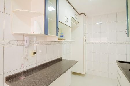 Cozinha de apartamento para alugar com 3 quartos, 63m² em Chácara Califórnia, São Paulo