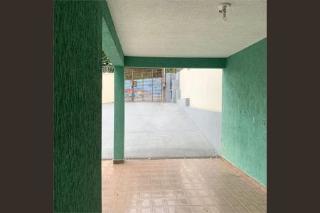 Casa à venda com 3 quartos, 180m² em Jardim Santo Elias, São Paulo
