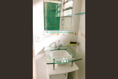 Banheiro de casa de condomínio para alugar com 1 quarto, 45m² em Cachambi, Rio de Janeiro
