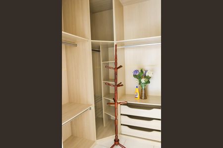 Closet de casa de condomínio para alugar com 1 quarto, 45m² em Cachambi, Rio de Janeiro