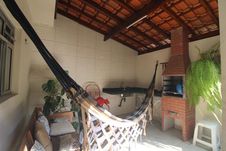 Casa à venda com 167m², 2 quartos e 2 vagasChurrasqueira